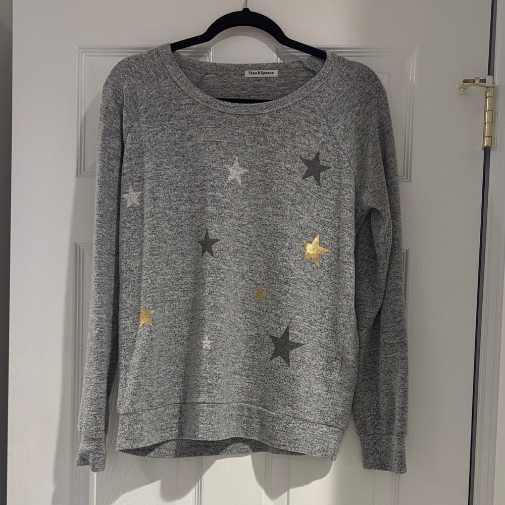 Gray Star Print Sweatshirt